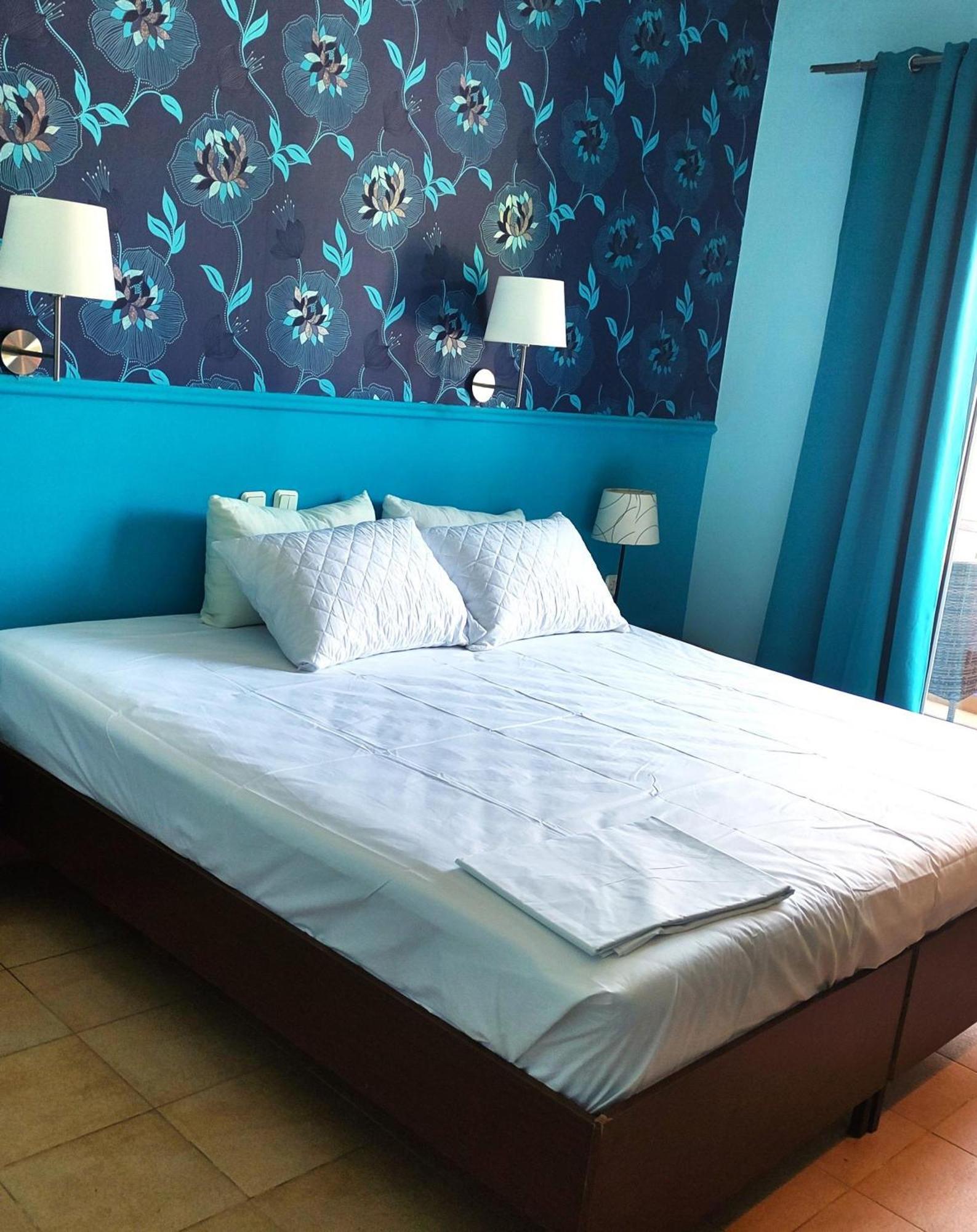 Okeania Seafront Rooms In Kamena Vourla Buitenkant foto