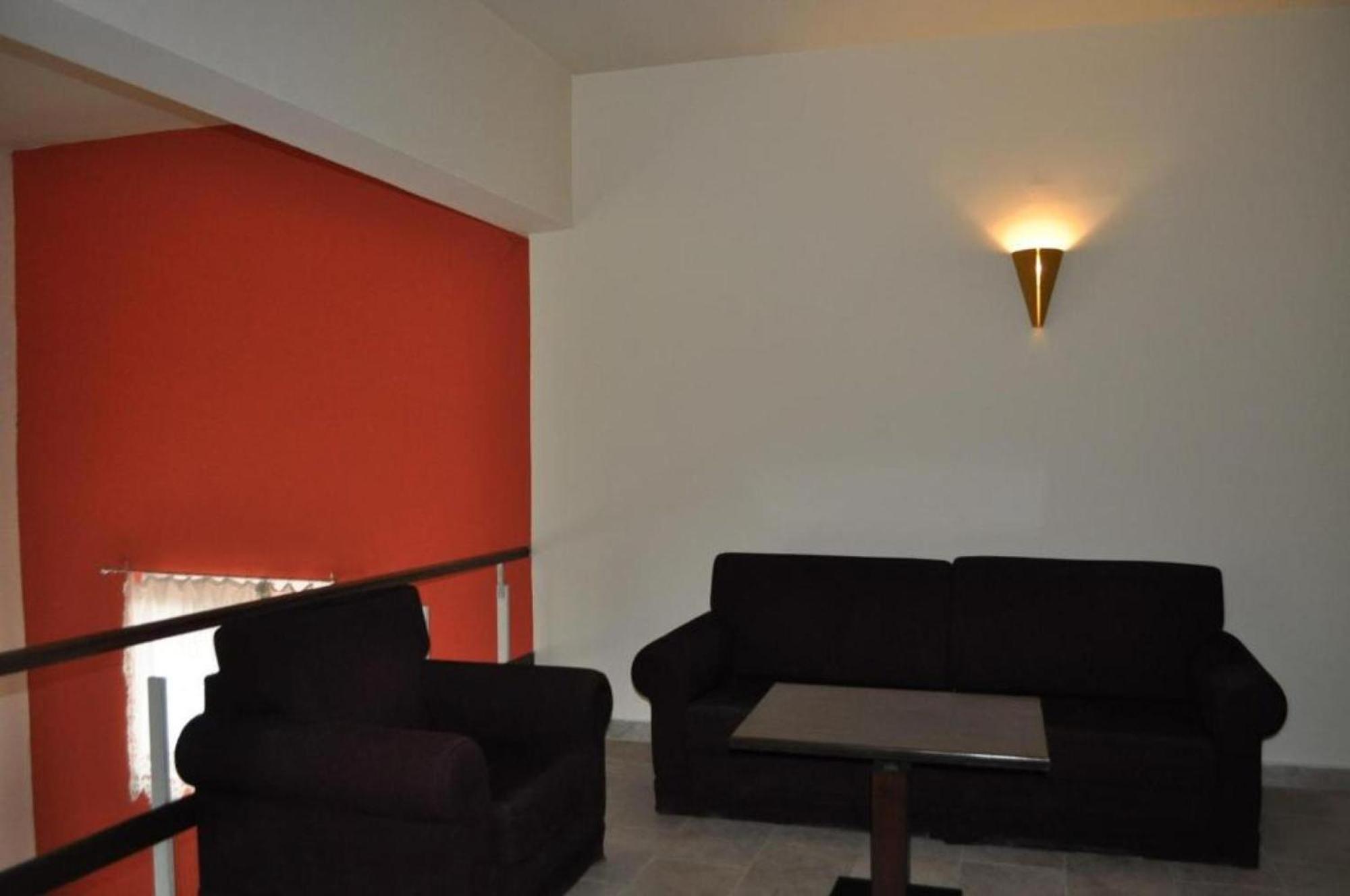 Okeania Seafront Rooms In Kamena Vourla Buitenkant foto