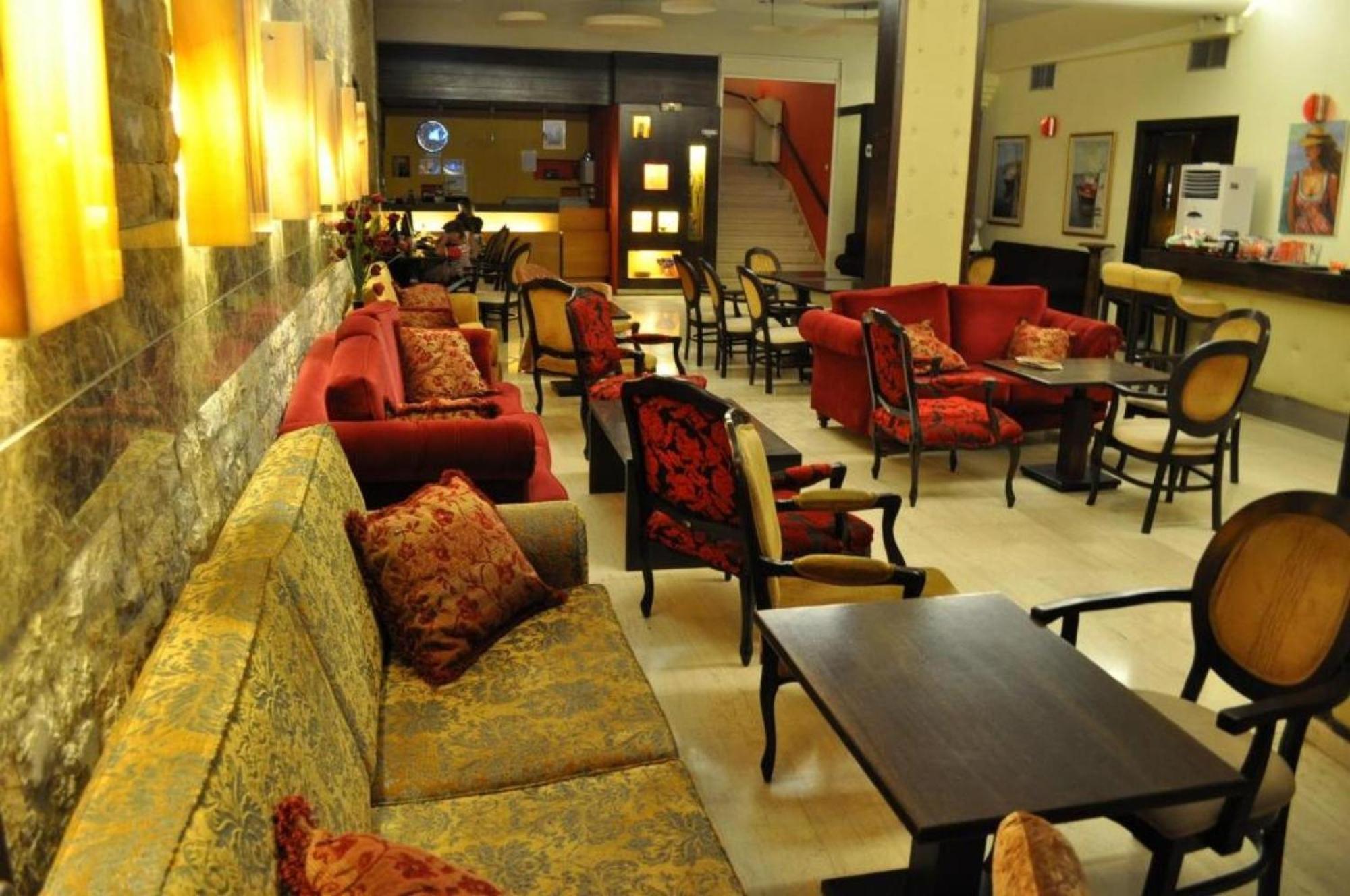 Okeania Seafront Rooms In Kamena Vourla Buitenkant foto